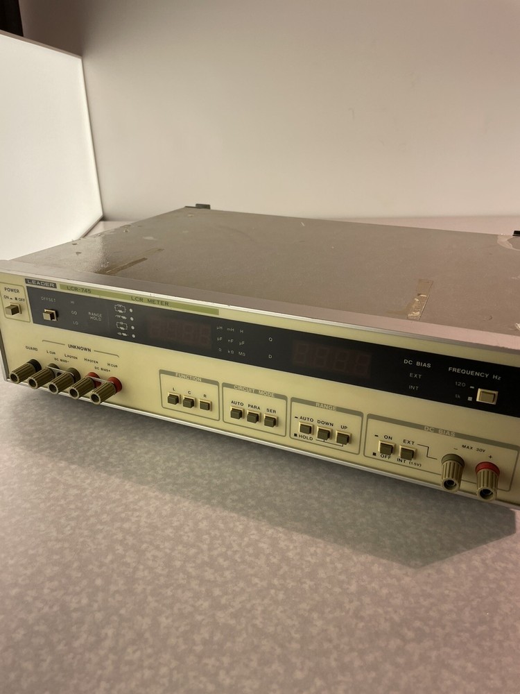 Leader LCR 745 Meter Lab Powers up CPU Control