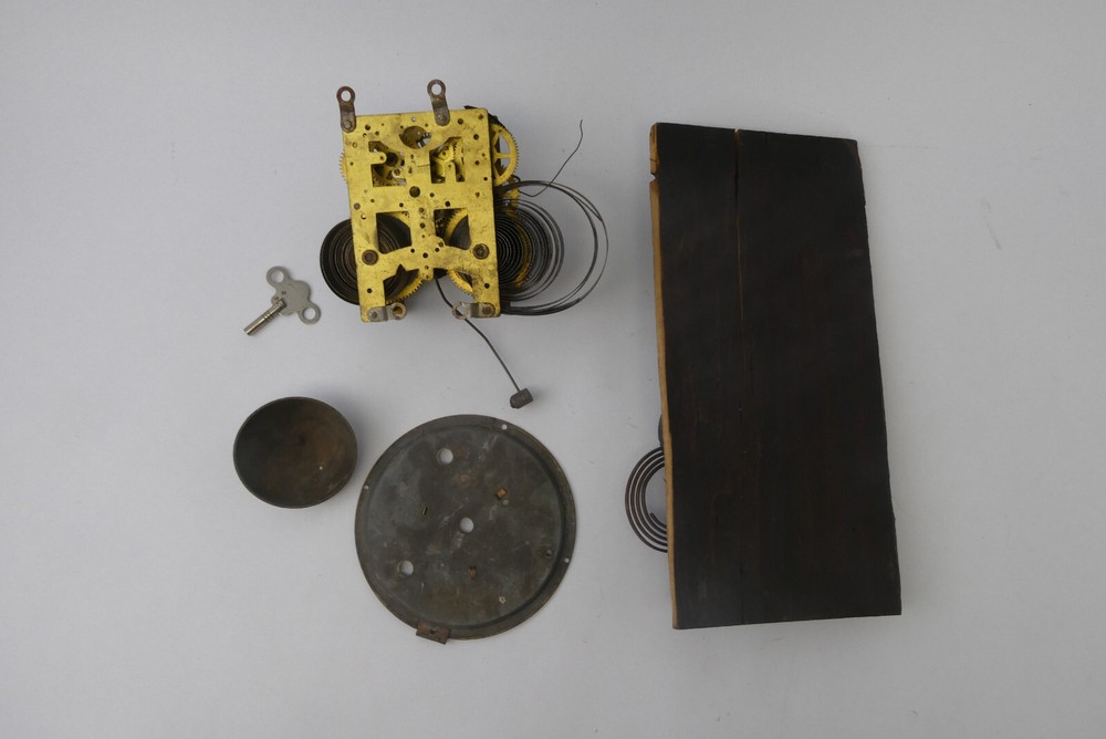 Broken Brass Unknown Maker Gears Clock Parts Panel Face Movement