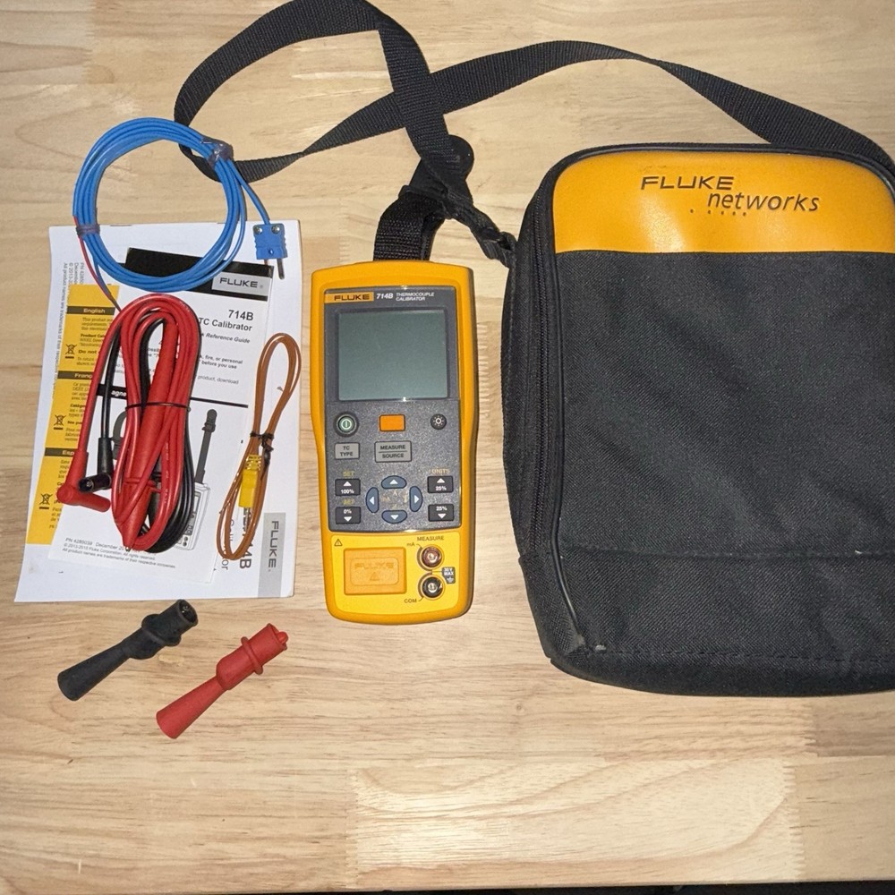 Fluke 714B Thermocouple Calibrator
