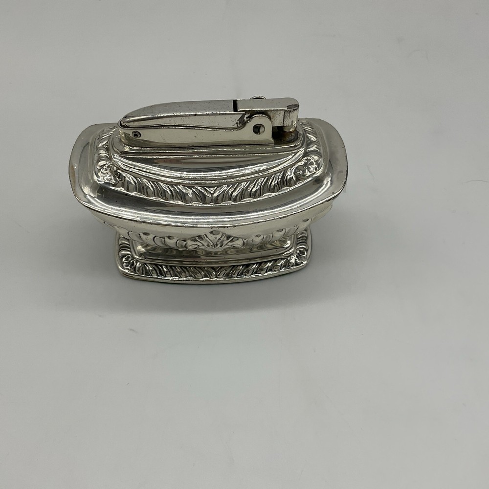 Ronson "Georgian" Vintage Table Top Silver Plated Lighter