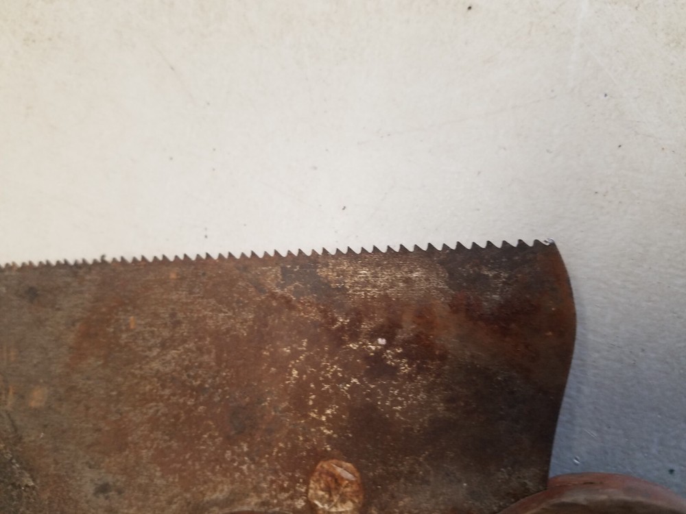 Diston 22" Hand Saw (V)