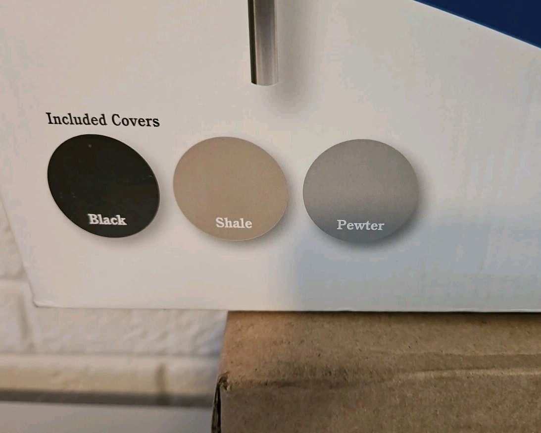 Audiovox MTG AVXMTGHR9HD 9" Headrest Monitor DVD HDMI, USB, Wireless Headphones