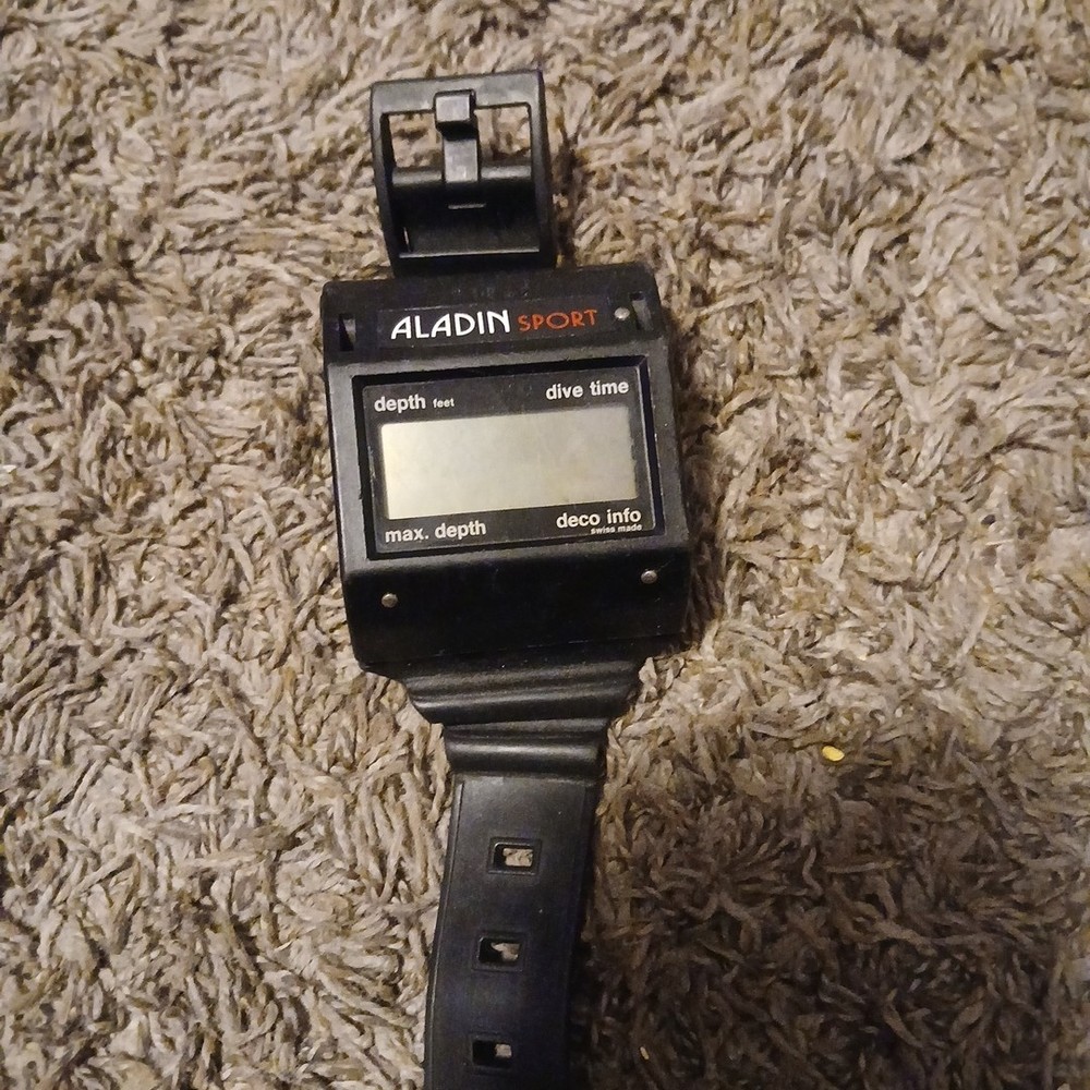 Aladin Sport Dive Computer Needs Battery
