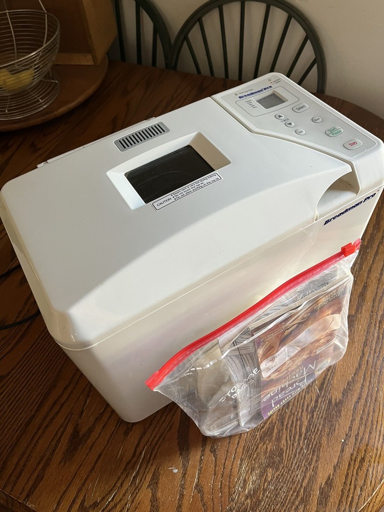 Breadman Pro TR -850 Automatic Bread Maker 2LB Capacity