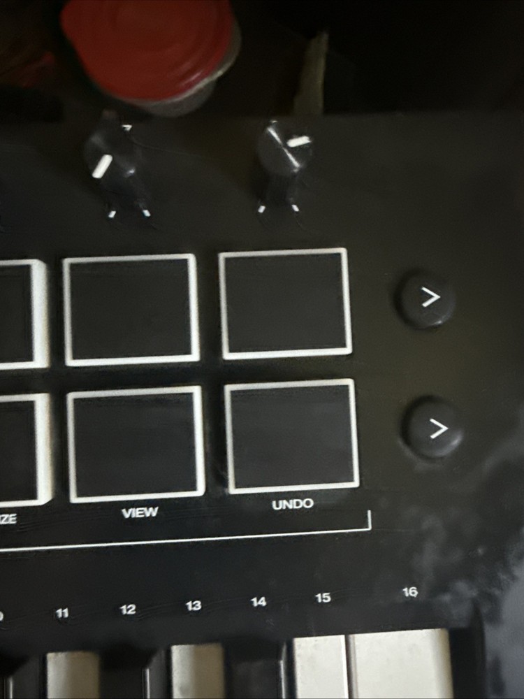 M-Audio Oxygen Pro 49-Key Keyboard Controller Power Source Not Included