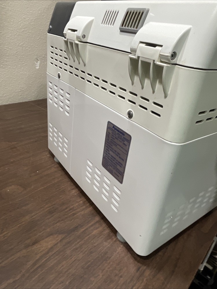 Panasonic Bread Maker 1.5 lbs SD-BT55P Tested Working