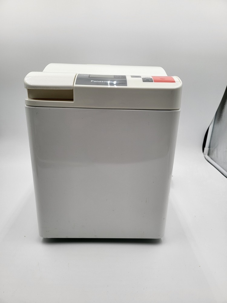 Panasonic SD-BT10P Bread Bakery Breadmaker 1 lb Loaf Bread Machine - Used