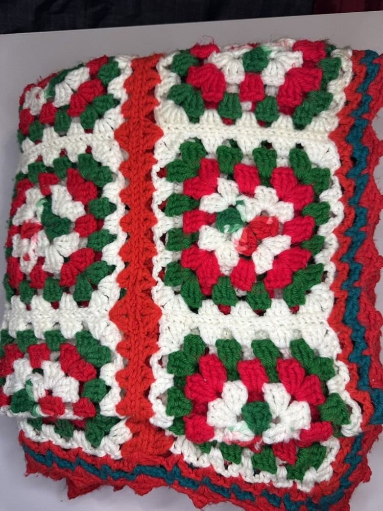 Crochet Decorative Throw 54”x33” Red Green & White