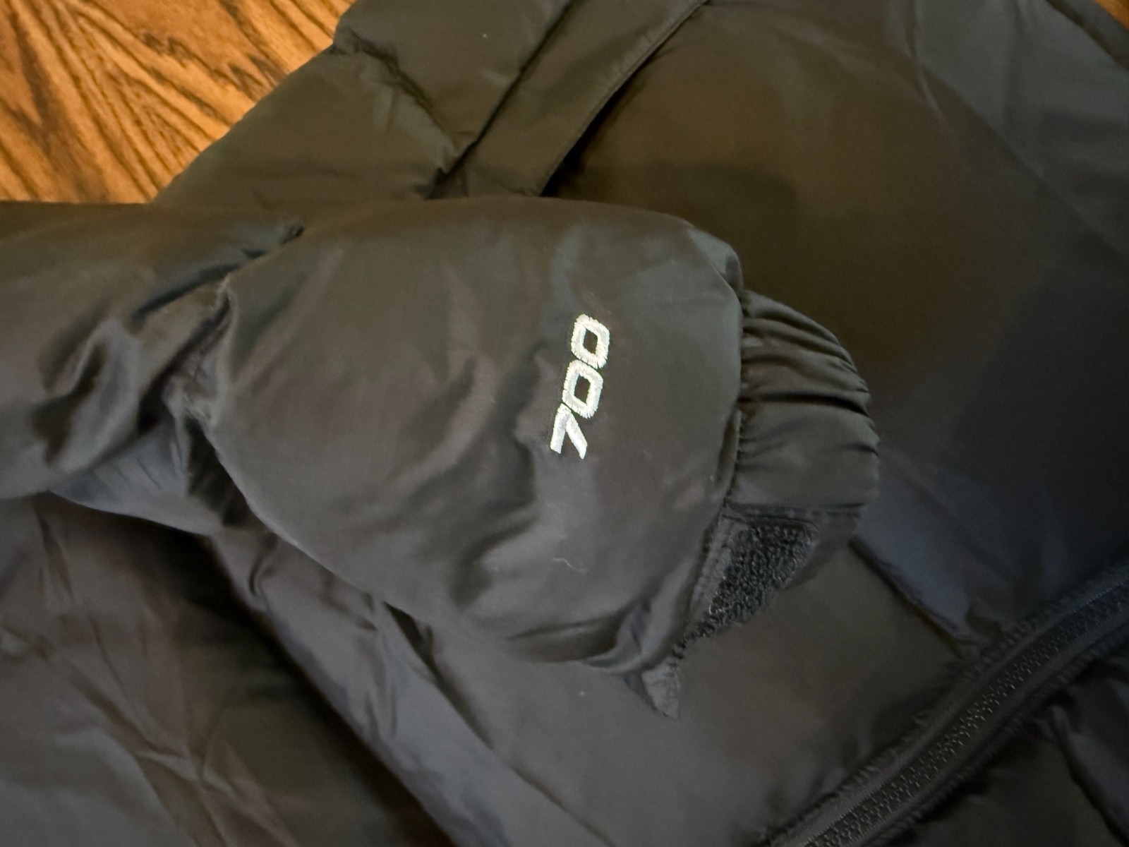 Mens The North Face Mens 1996 Retro Nuptse 700 Down Puffer Jacket Black S,M,L,XL