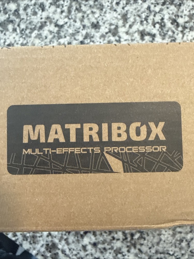 SONICAKE Matribox - Guitar Multi Effects Processor with Expression Pedal, Wit