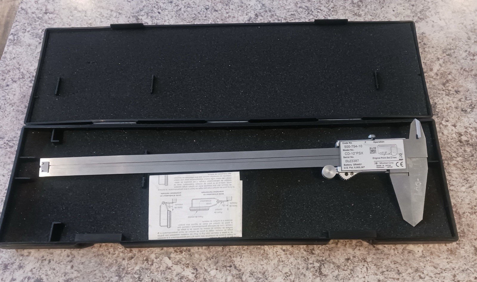 Mitutoyo 500-754-10 ABSOLUTE Series 500 Coolant Proof Digimatic 12" Caliper