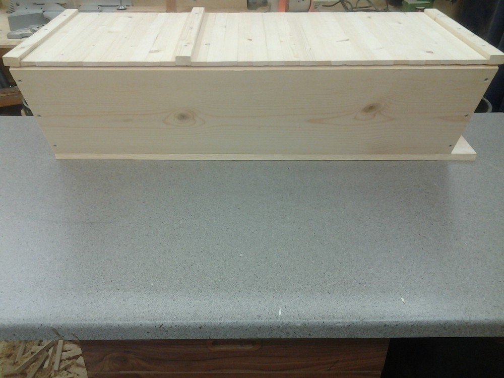 Bee Hive, Top Bar with 30 Top Bars Backyard Bee Keeping Hive