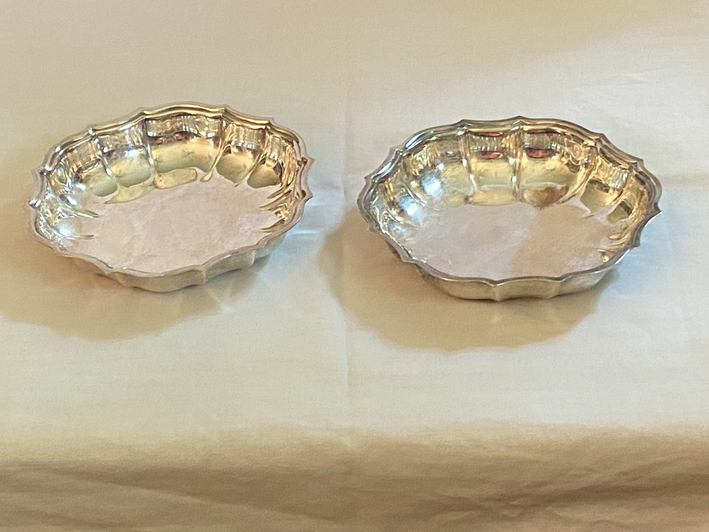 2 Silver dishes