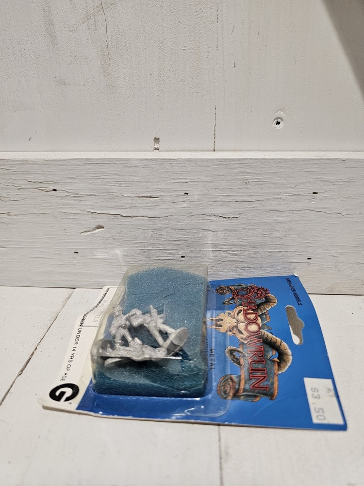 Grenadier Miniatures Shadowrun Leather Devils Gang Pack #1318- New