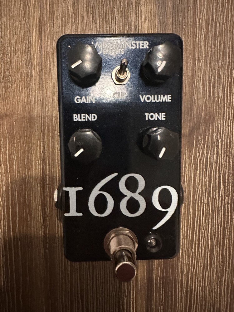 Westminster Effects 1689 Overdrive V2 + 2 - 6" Patch Cables
