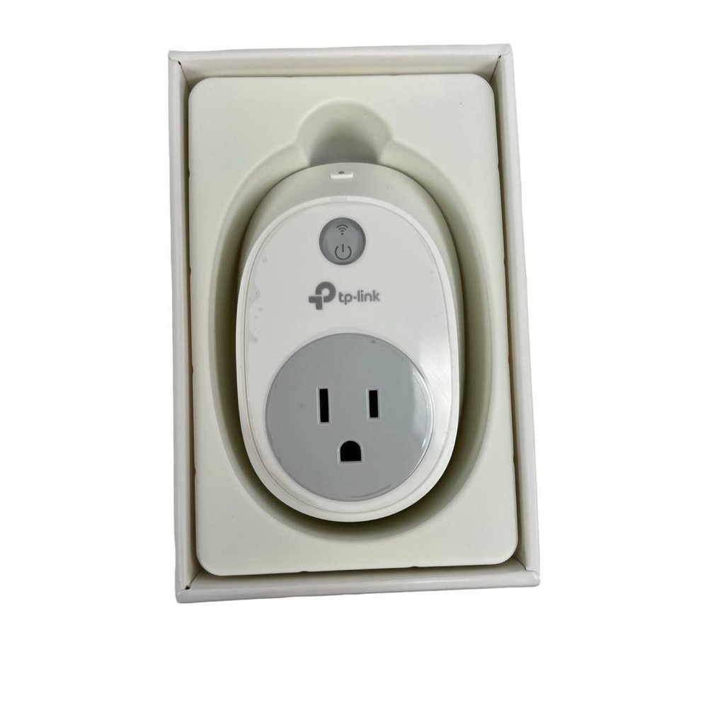TP-Link - HS100 - Smart WiFi Plug - w/ Google Assistant & Amazon Alexa