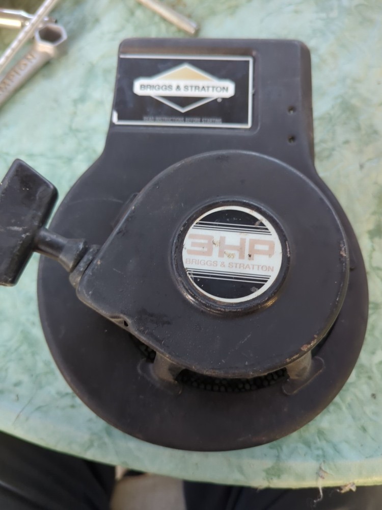 Briggs & Stratton 3HP Engine Recoil Pull Start Works Great