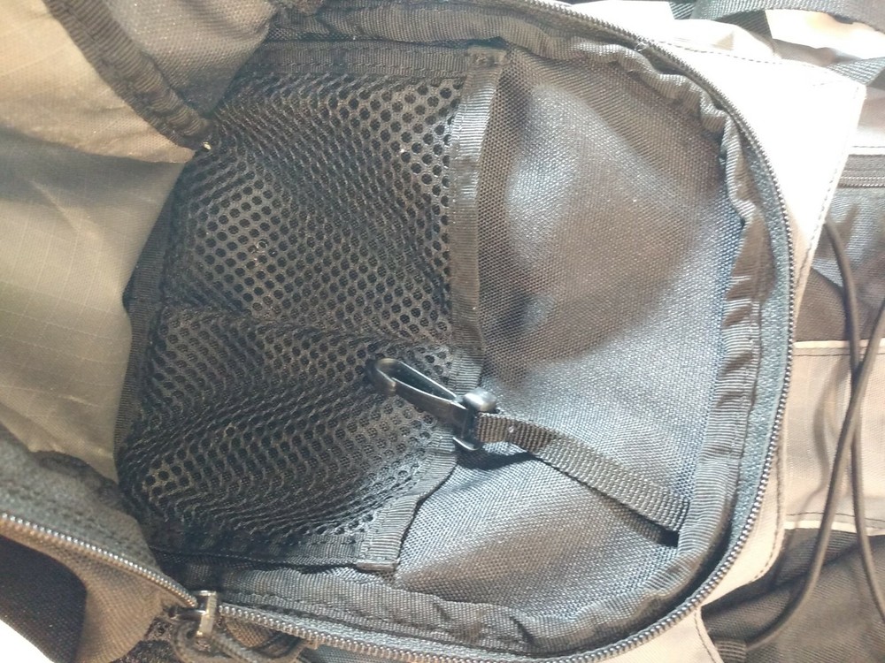 PLATYPUS THUNDERHEAD RUNNERS / BIKING BACKPACK reflective