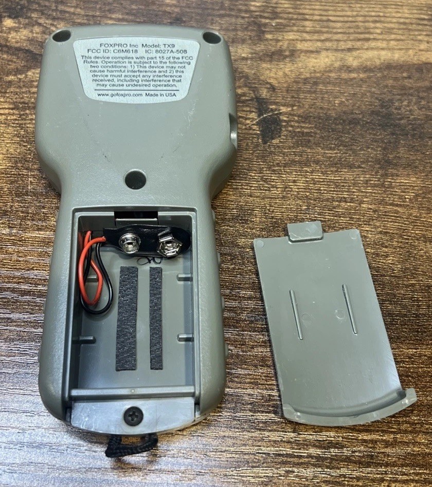 FOXPRO Wildfire Electronic Predator Game Call Used Excellent Working w/ Remote
