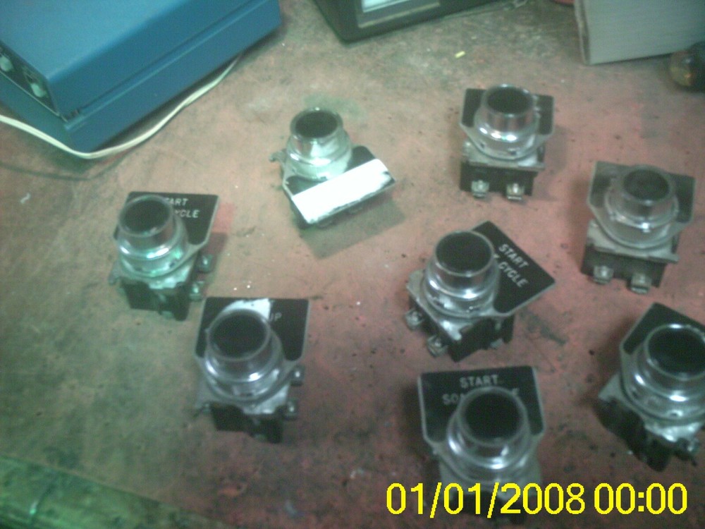 LOT 8 START PUSH BUTON SWITCH