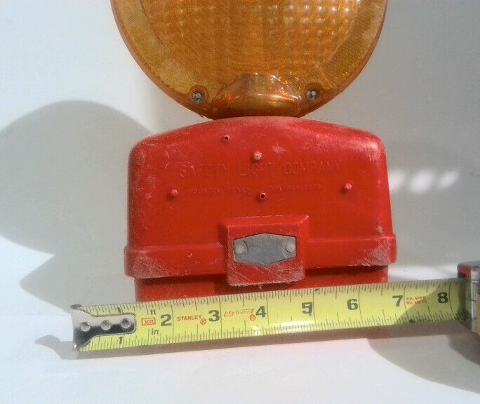 AWESOME FIND Barricade Warning Caution Safety Light