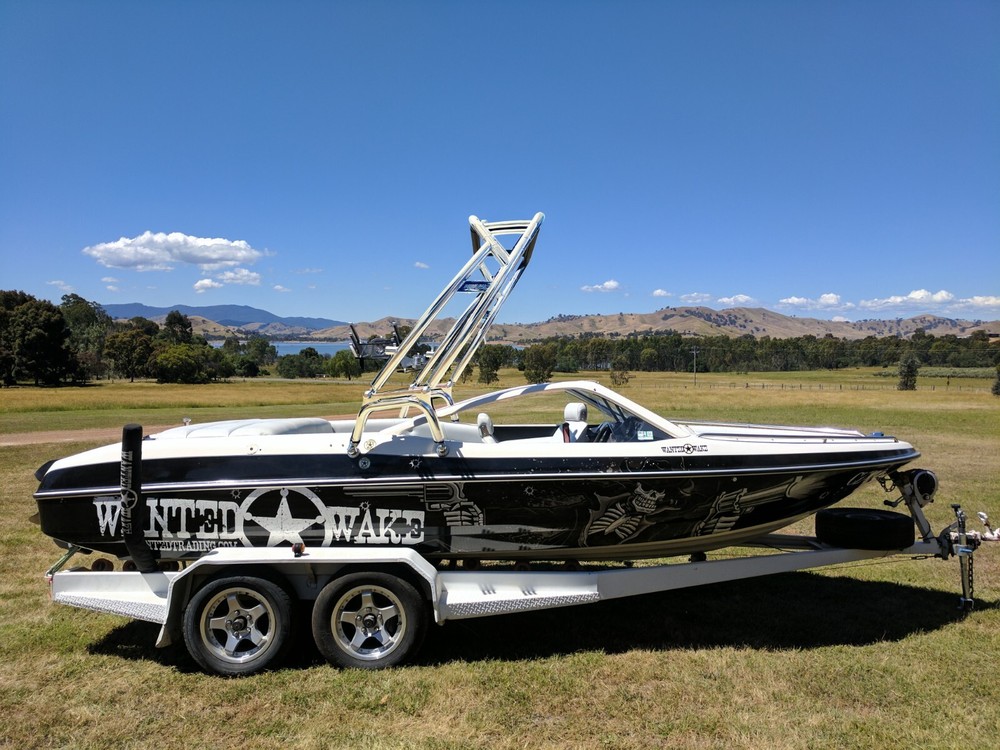 Reborn LaunchX Wakeboard Tower Polished + Pro3 BLK Foldable Tower Bimini Top Pkg