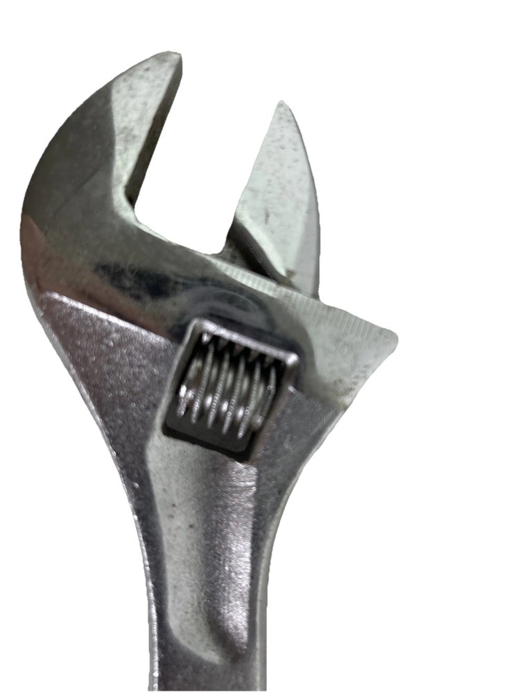 Husky Silver 10" Adjustable Crescent Wrench 23