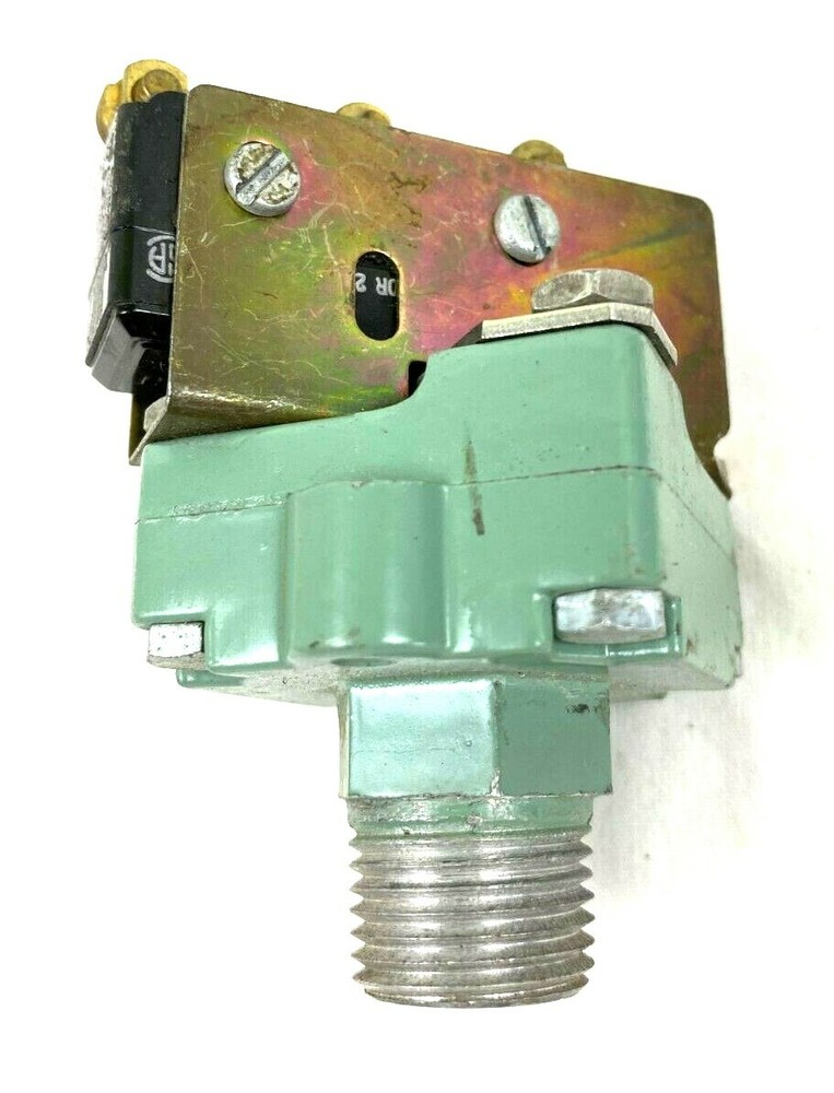 Ashcroft Dresser Snap Action Switch | 15 PSI | Pre-Owned