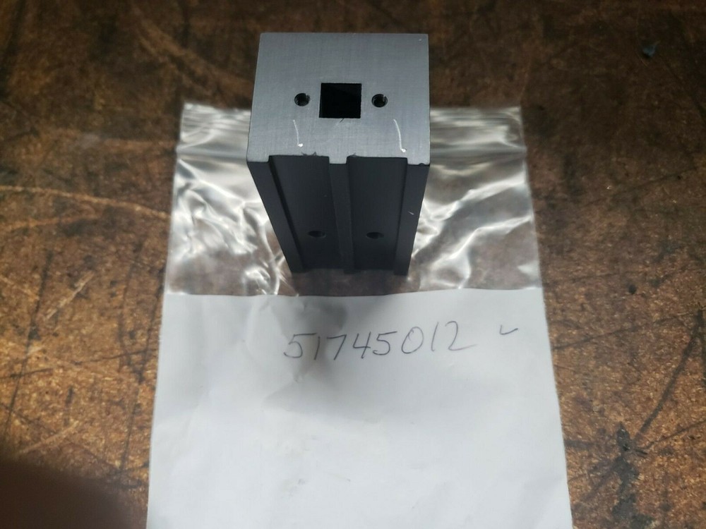 SALE - 51745012 Streamfeeder Gate Mount