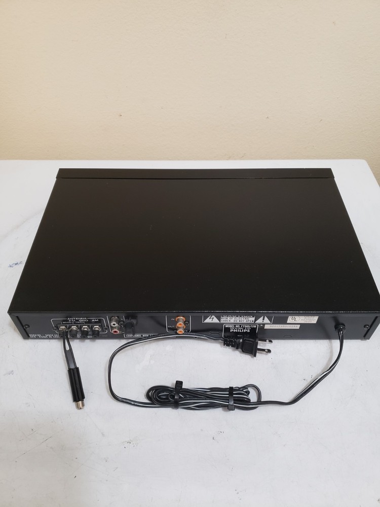 Philips Digitsl Synthesized Stereo Tuner FT565