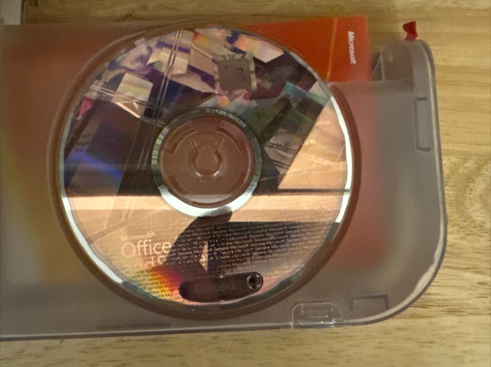 Microsoft MS Office 2007 Home & Student with Case and Product Key