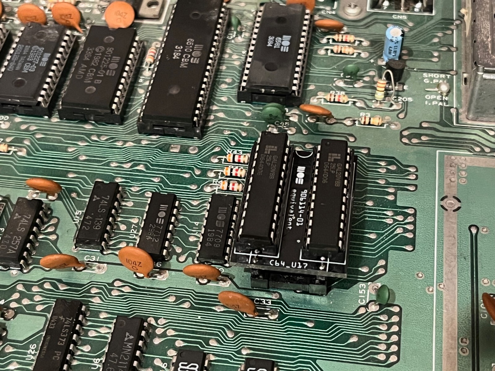 Commodore PLA Replacement MOS 906114-01 / PLS100 for C64, SX 64 High Quality USA