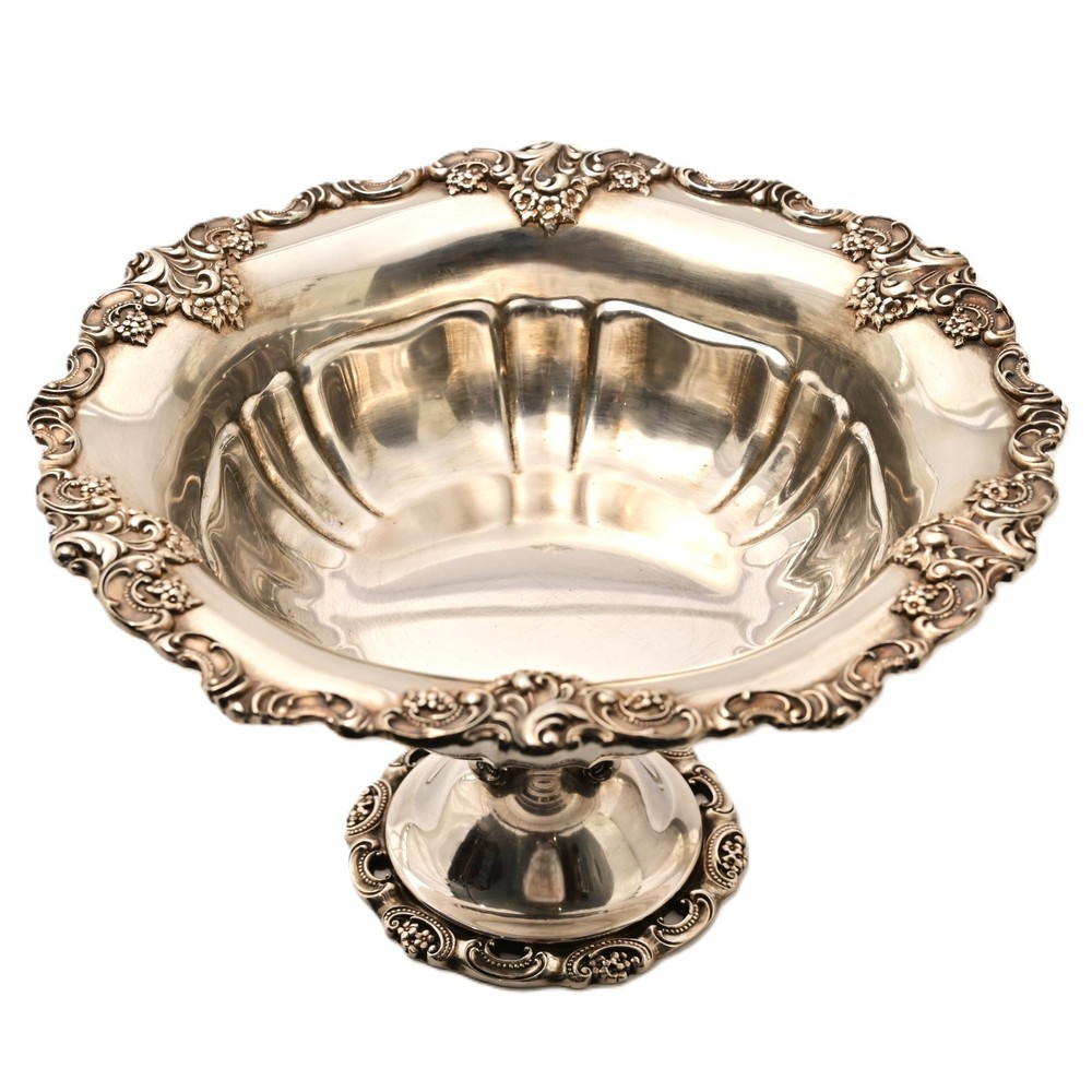 WALLACE Baroque Original Vintage Signed Silverplate Centerpiece Repousse Bowl
