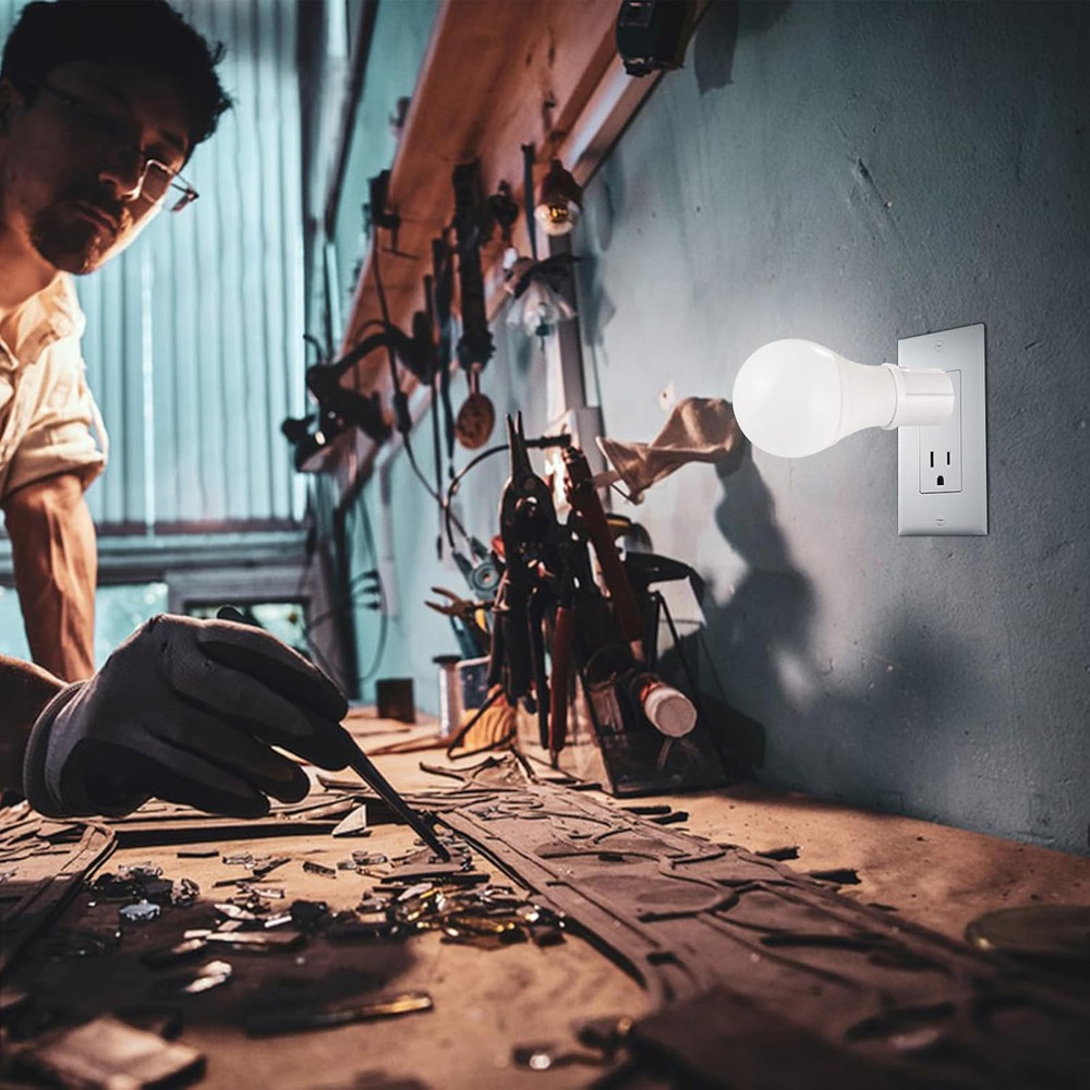 Outlet to Socket Adapter, Plug-In Light Socket, Convert Outlet to Light Bulb Soc