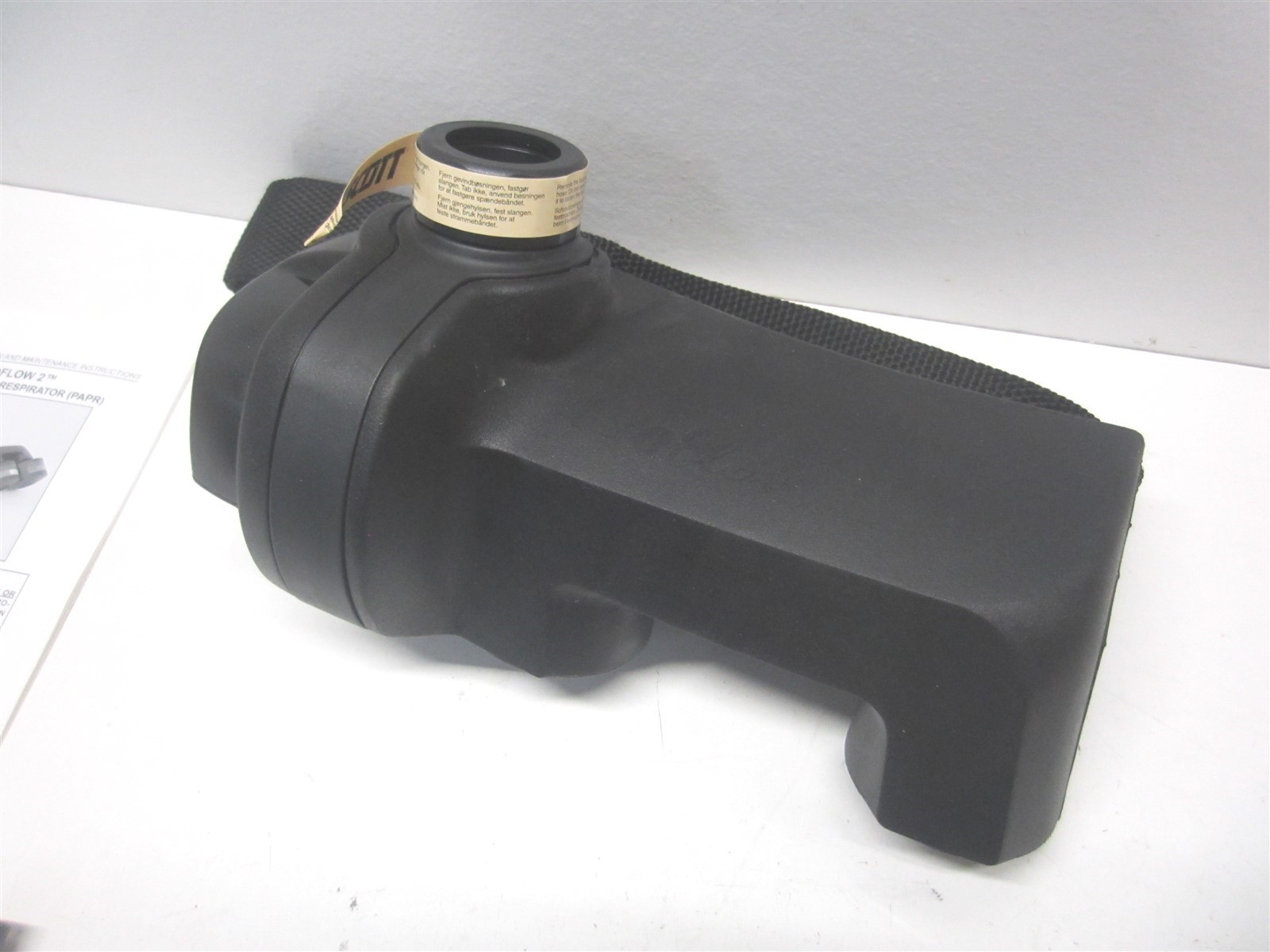 Scott Health and Safety (064083) Proflow 2 Powered Air Respirator and Charger