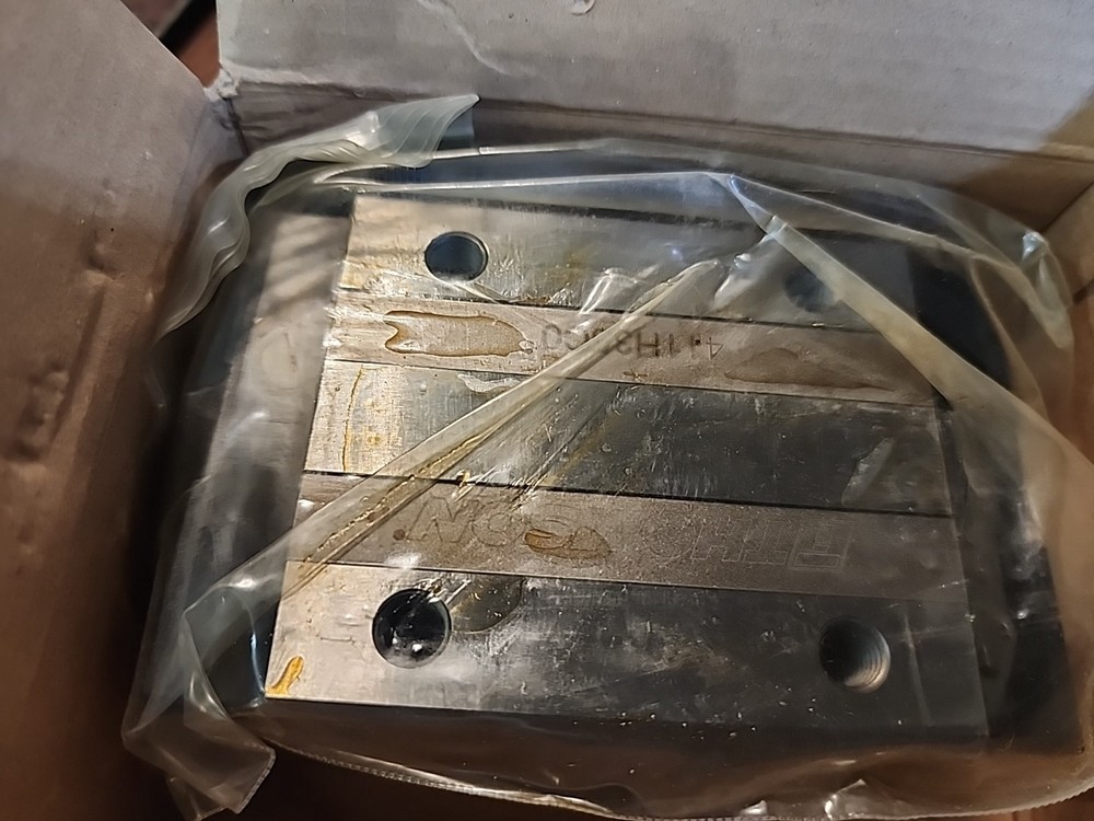 NEW THOMSON 411H35C0 LINEAR GUIDE BEARING Block