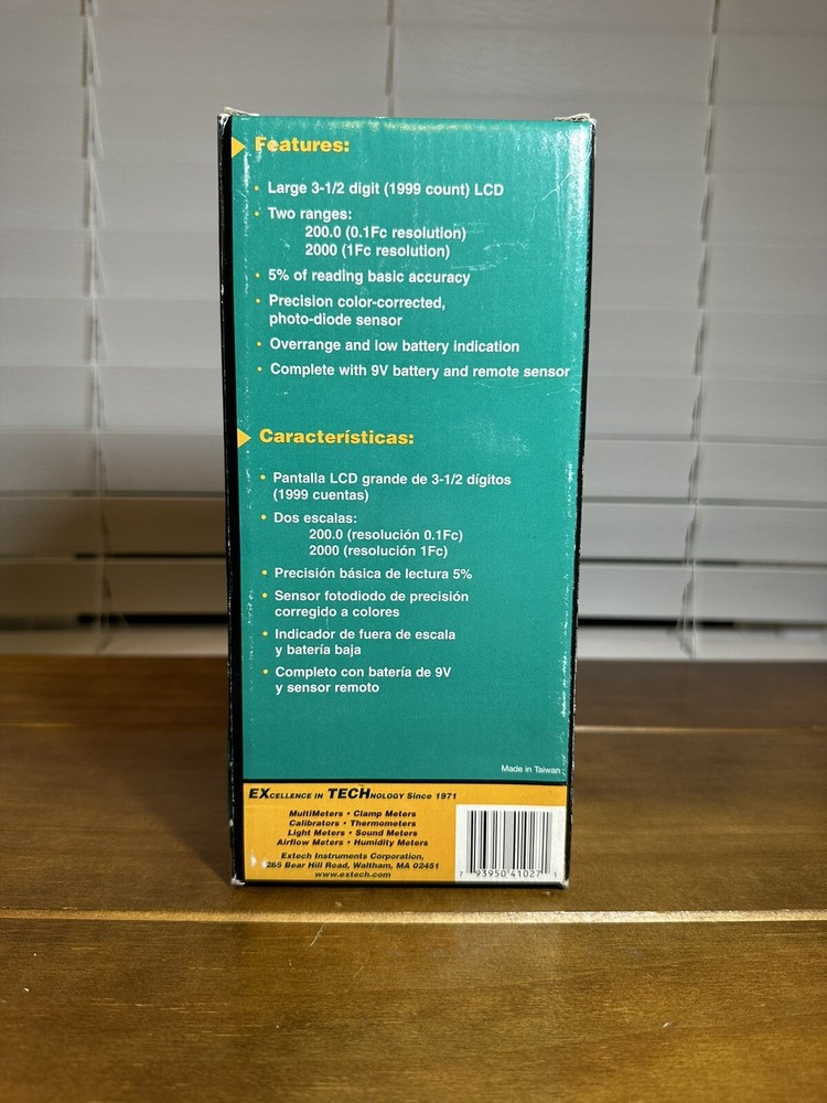 EXTECH 401027 FOOT CANDLE DIGITAL LIGHT METER - TWO RANGE 200FC/2000FC