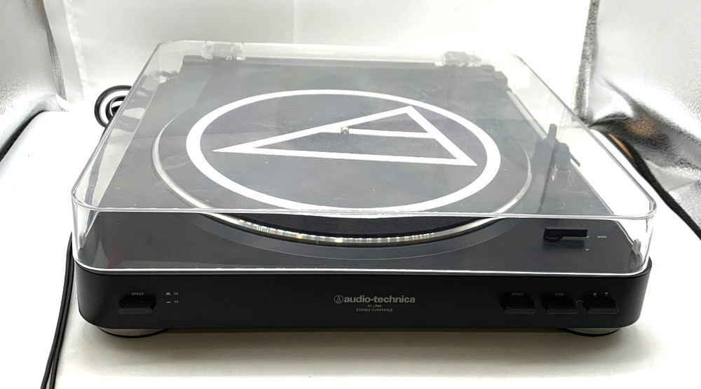 Audio-Technica Turntable AT-LP60 READ DESCRIPTION!