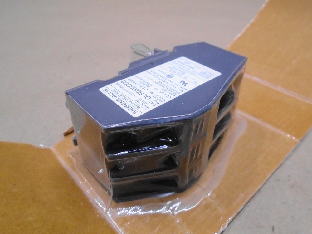 NEW Siemens OLR0100CC0 Overload Relay 0.63-1.0 Amp Adjustment Range Code M