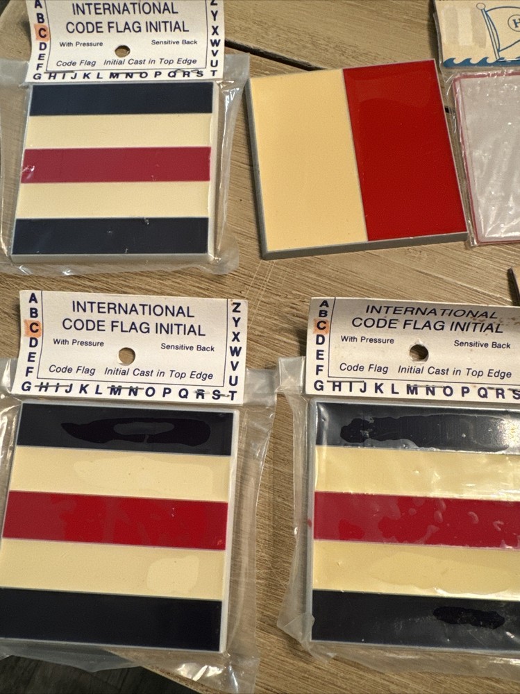 Peel & Stick International Code Flags Plastic (12)