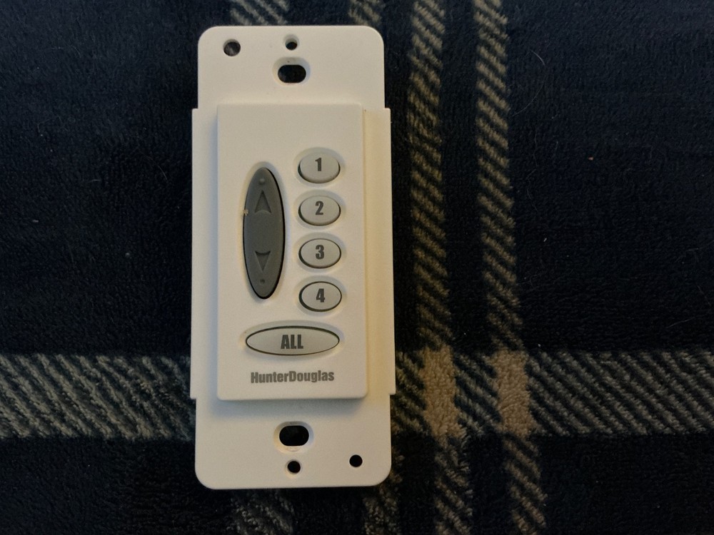 Hunter Douglas Wireless Wall Switch kit. Complete with instruction guide.