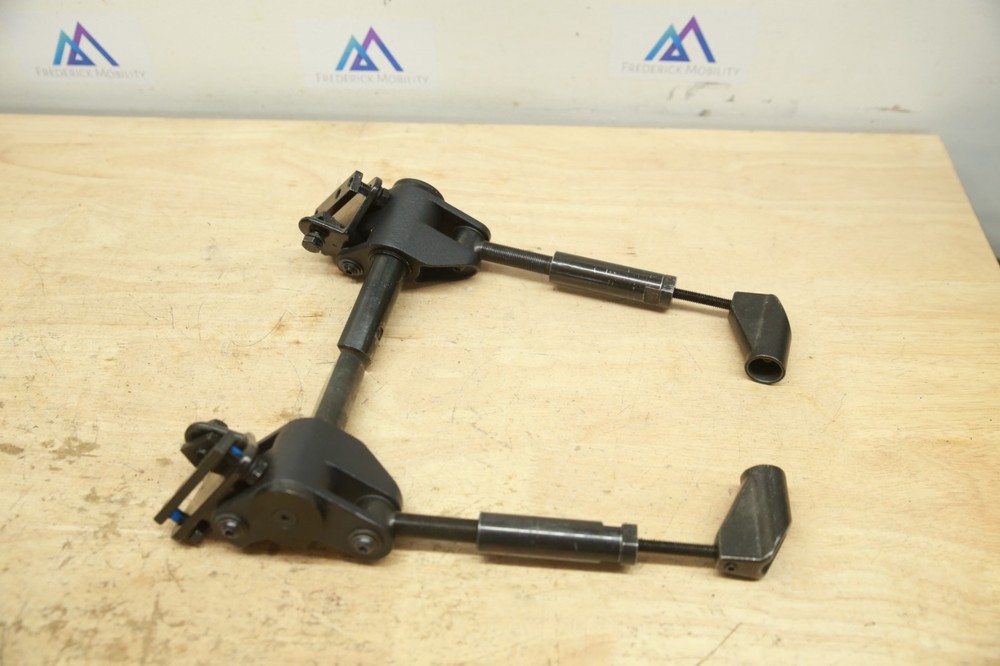 Quantum ARMREST MOUNTS Angle Articulation Brackets V2 12-20" - Edge 2.0 3 4Front