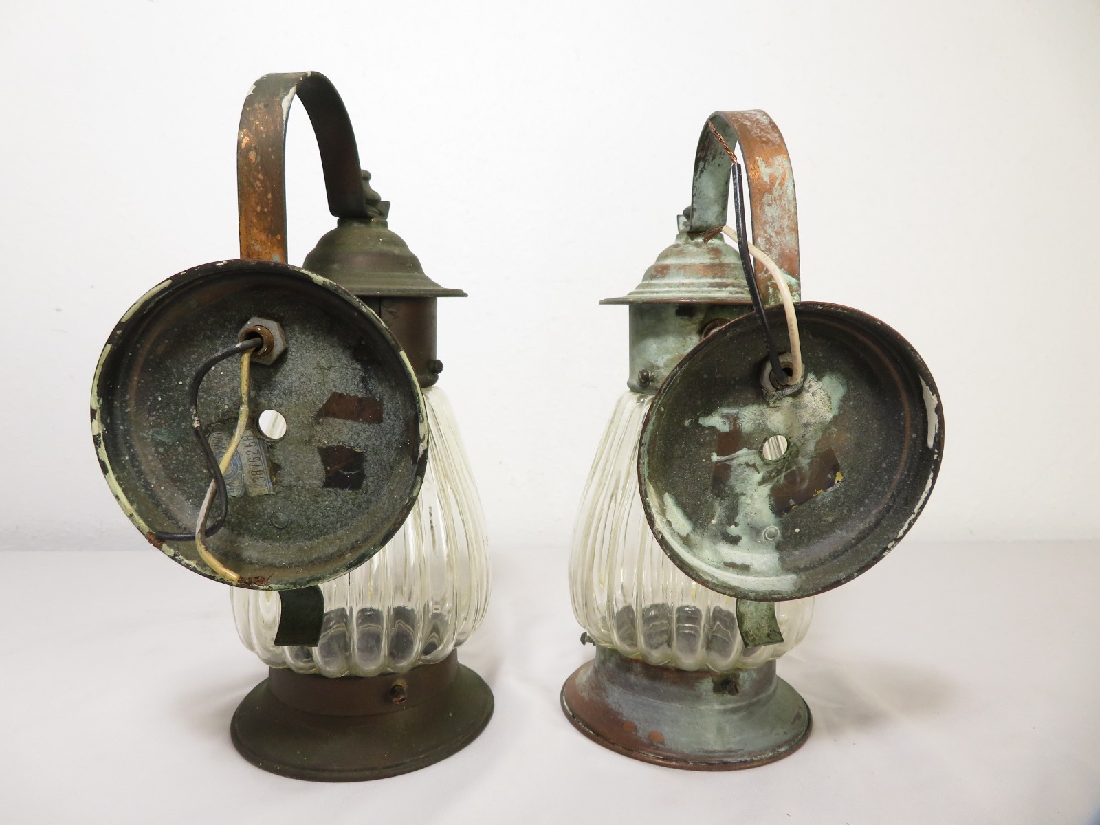 ANTIQUE Arts & Crafts COPPER TUDOR PORCH WALL SCONCE LAMP LIGHT PAIR Lantern