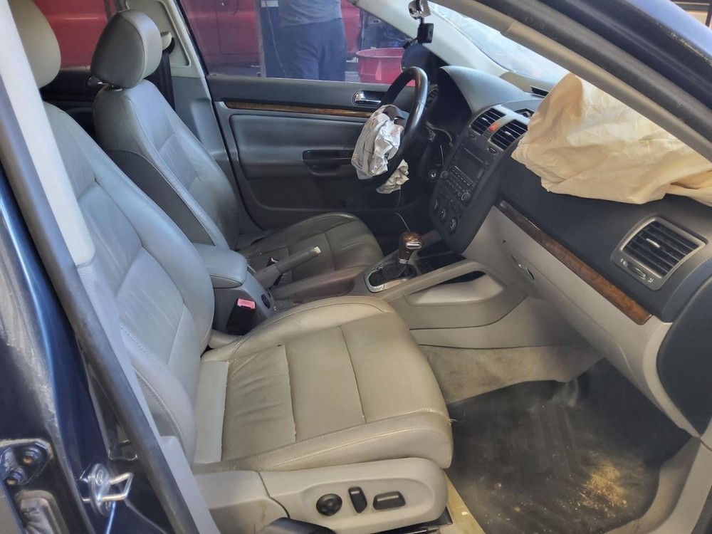 JETTA 2005 Battery Tray 491063