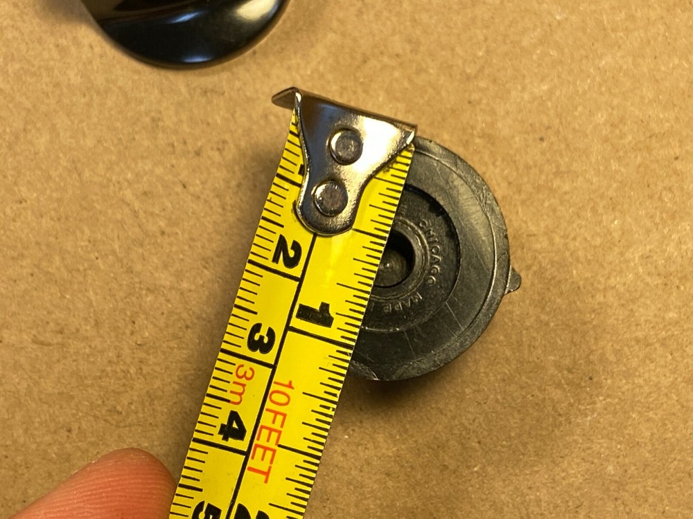 2 New 1.125" Daka-Ware Streamlined Black Bakelite Pointer Knobs for Valco Supro