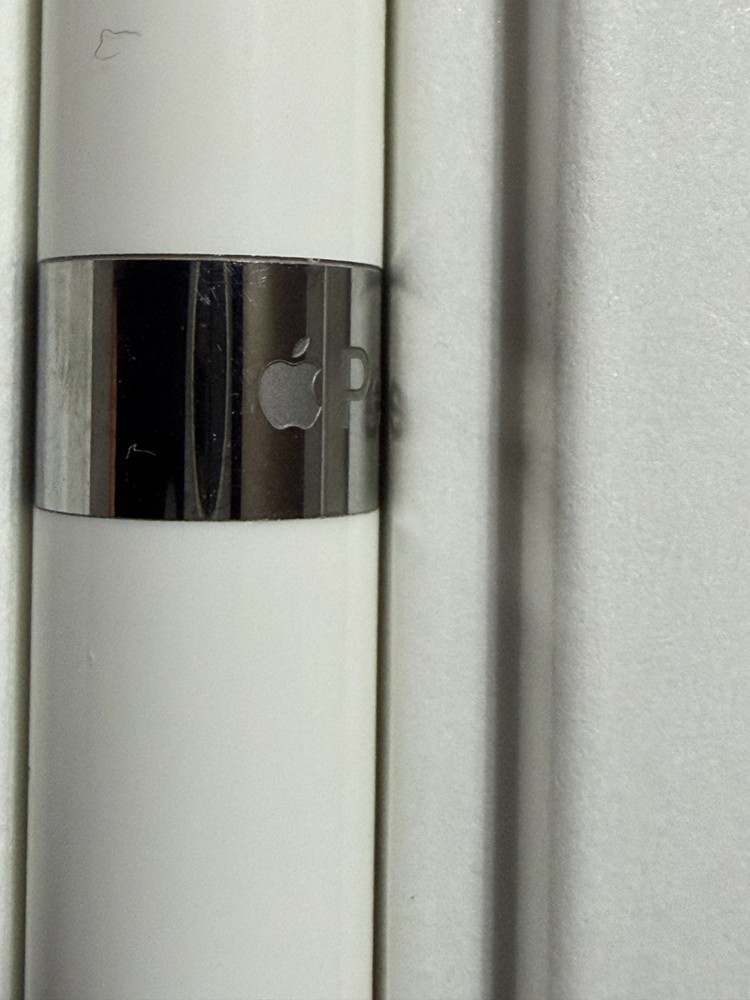 Apple Pencil (1st Generation) - White MK0C2AM/A