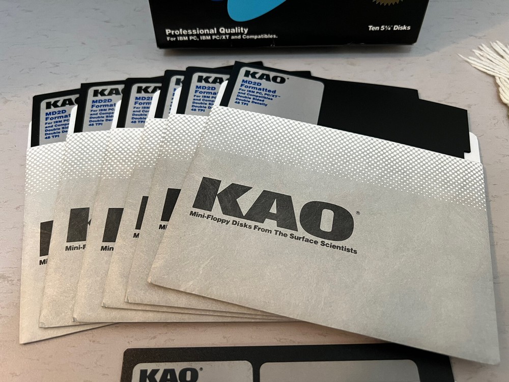 6 Kao 5.25” Floppy Disks Plus Strike Commander Boot Disk And Goodbye Galaxy