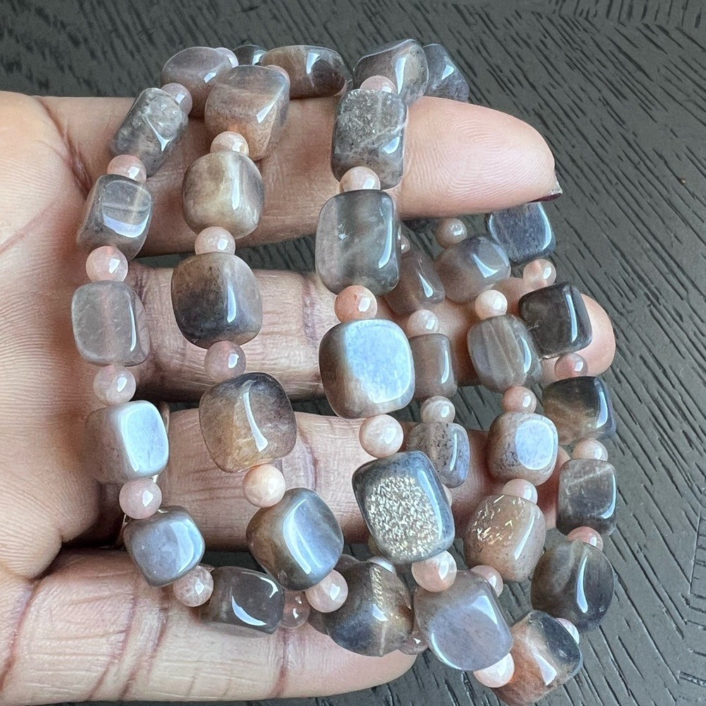 Backbone sunstone cube bracelet 6.5. (One)