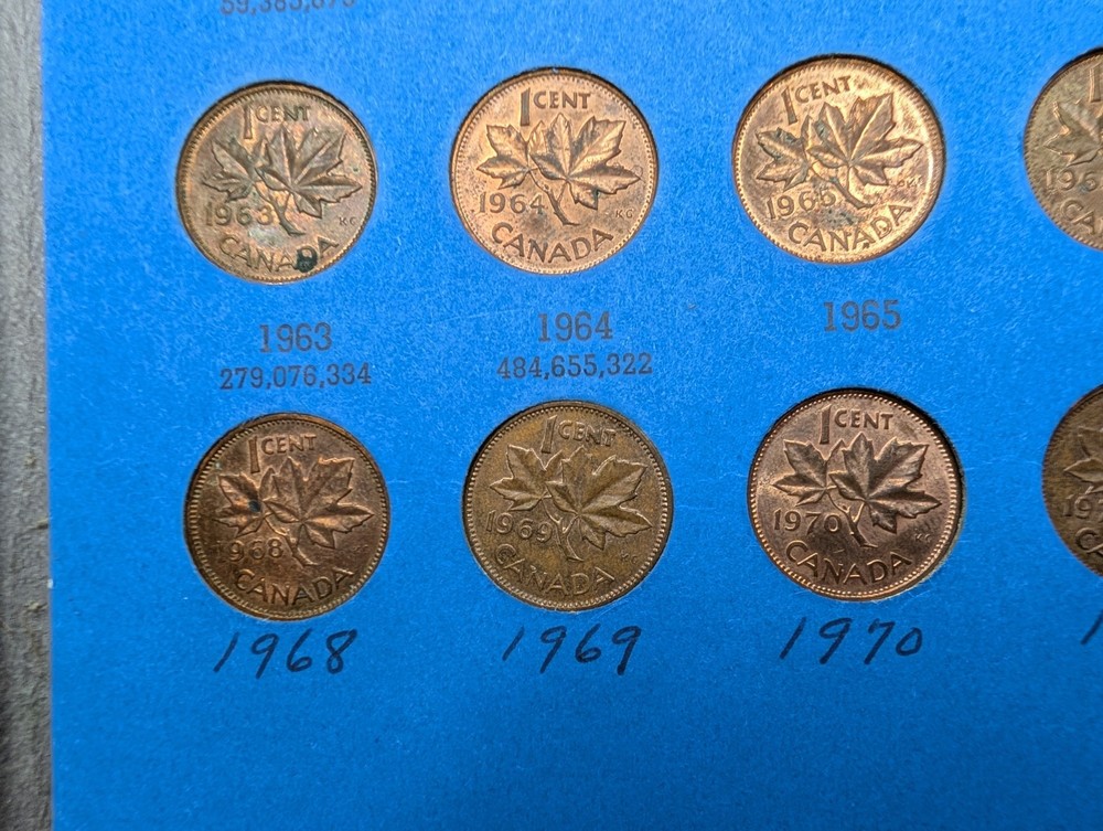 Partial Set Canada Small Cents 40 Coins Whitman Folder 260357