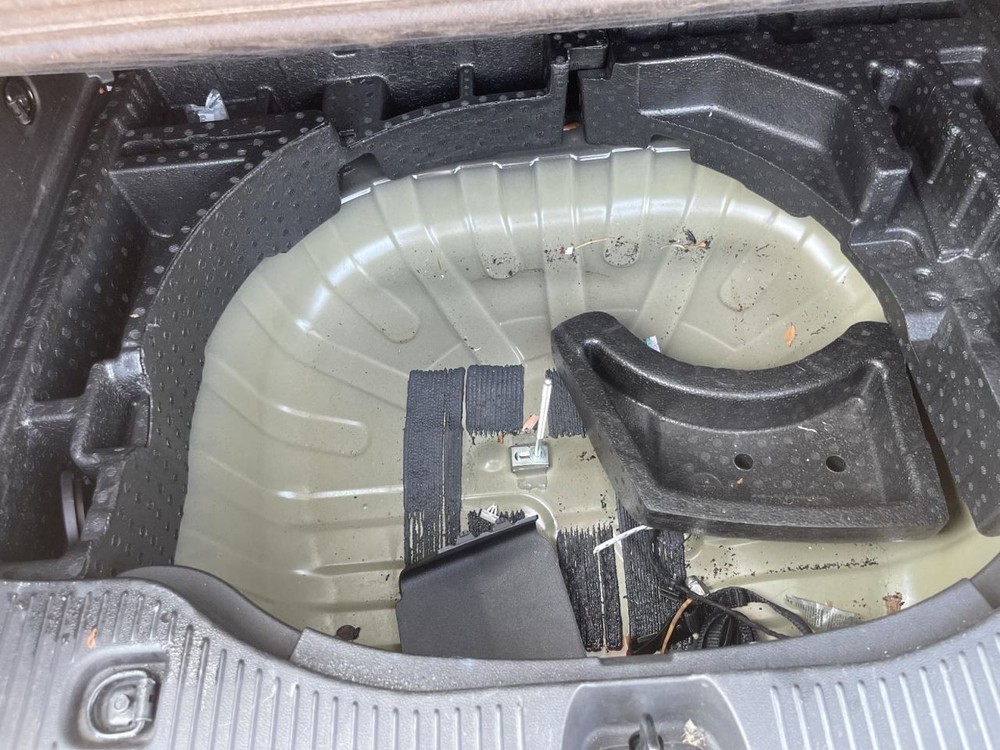 Sun Visor Left Driver Fits 17-22 TRAX 975743